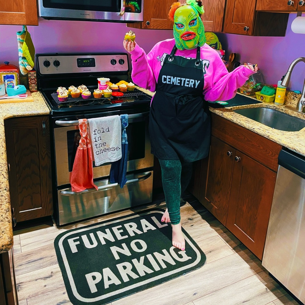 Meet your Posher, Nicole